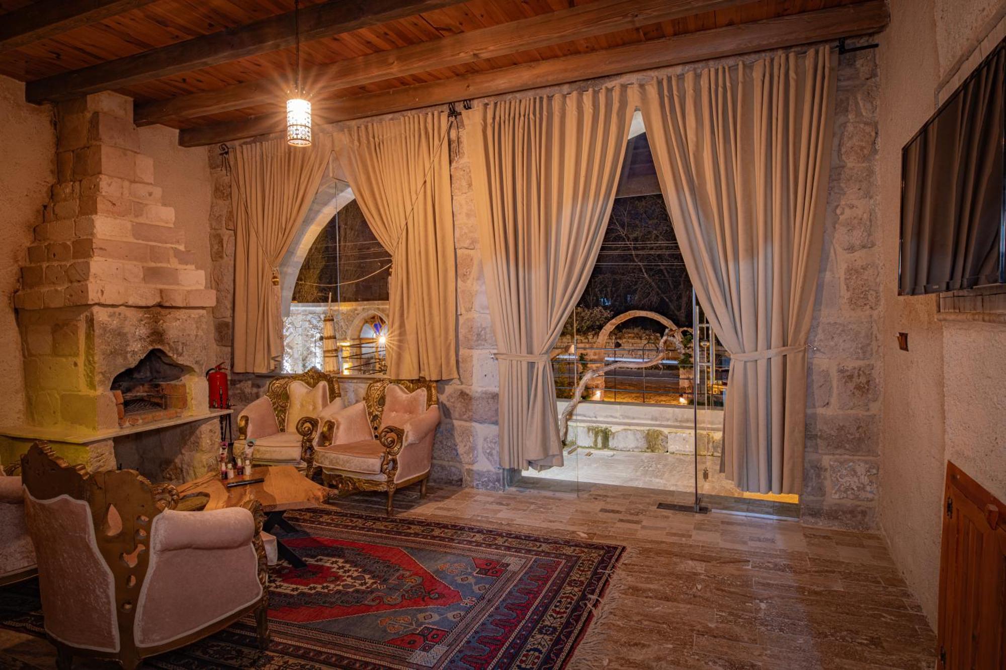Sur Cave Hotel Ürgüp Eksteriør billede